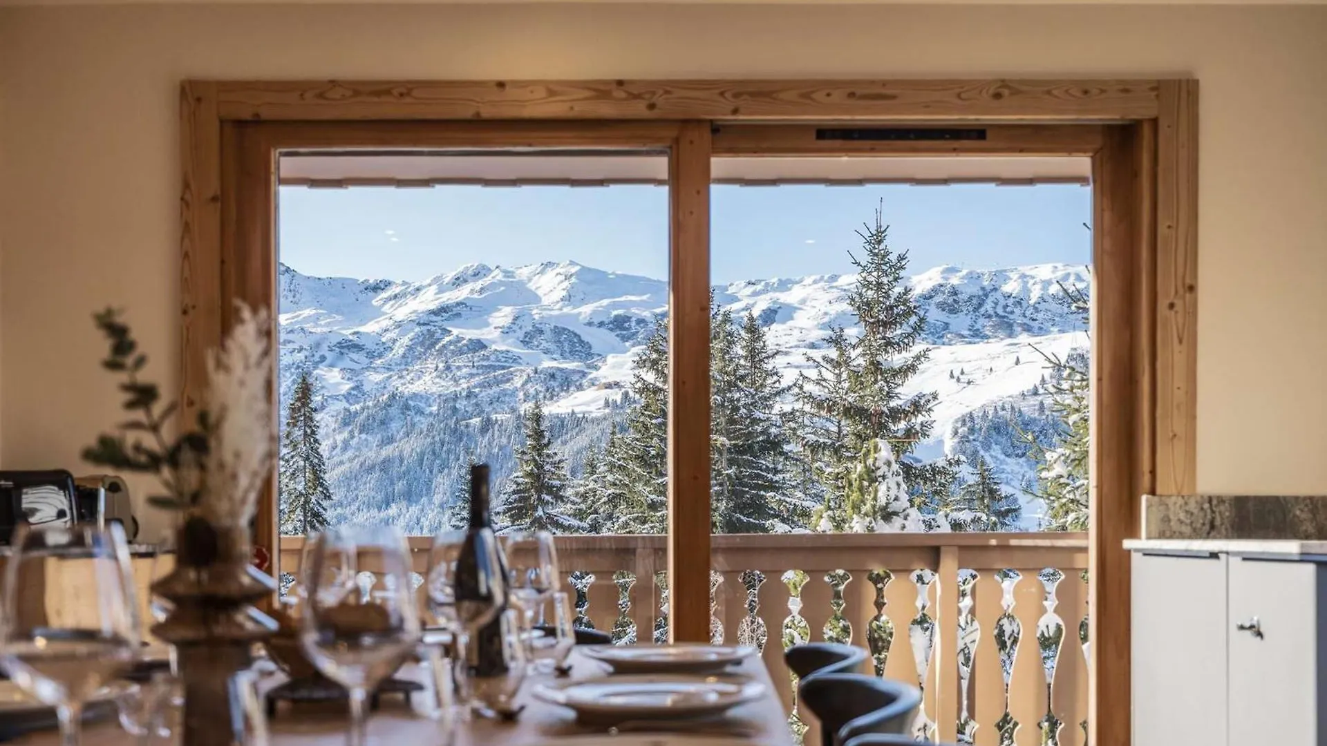 Lejlighed Superbe Appartement Skis Aux Pieds Avec Cheminee Et Parking A Meribel - Fr-1-180-629 Les Allues